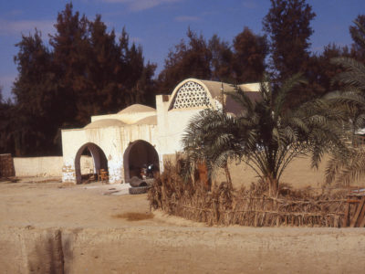 Oasi di Farafra. Esempio di  tipica architettura  dell’oasi